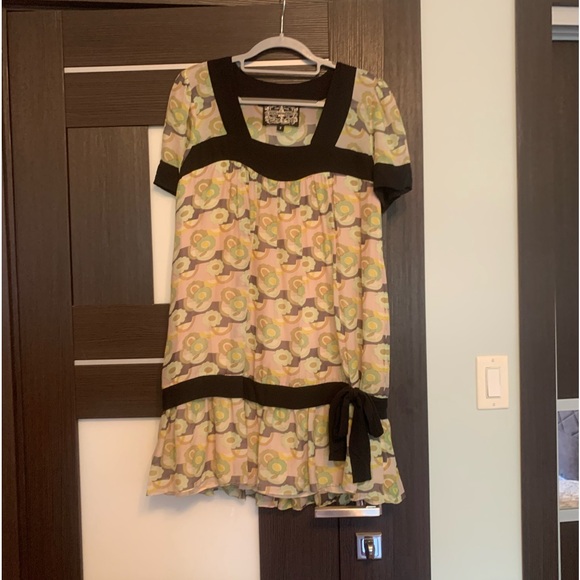 James Coviello
Silk Print Drop Waist
Shift Dress ,Size 2 - Picture 2 of 6